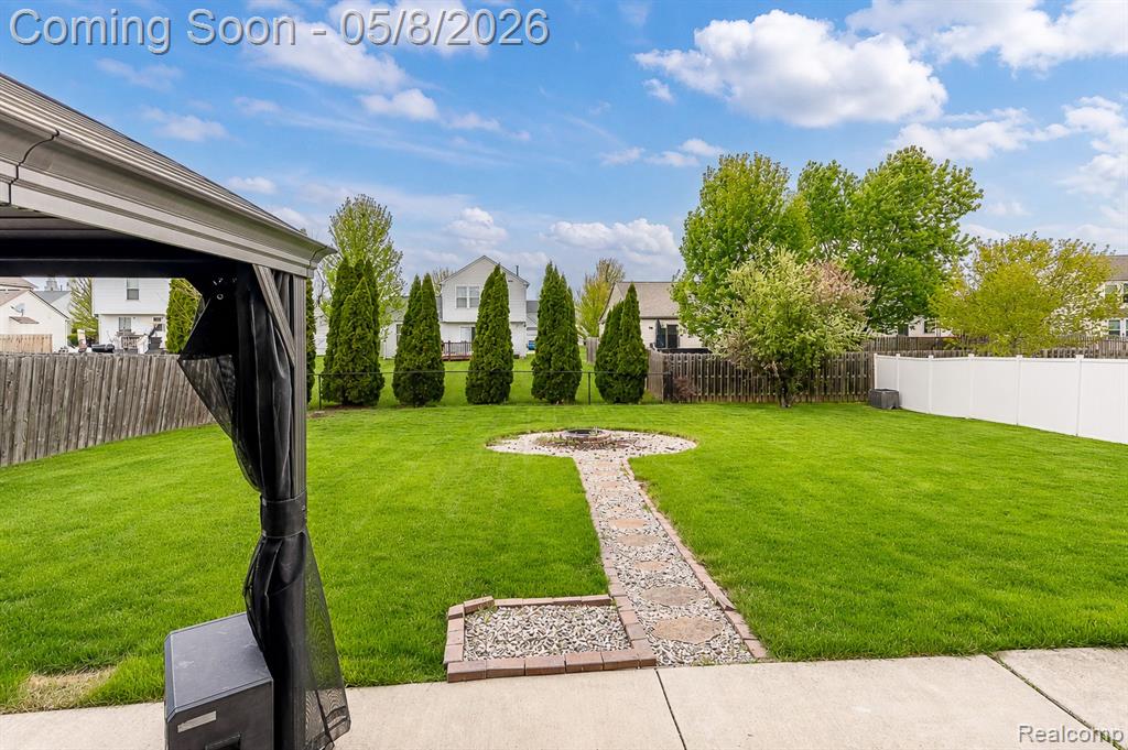 7525 Roxbury Drive, Ypsilanti, MI 48197 — Photo 12