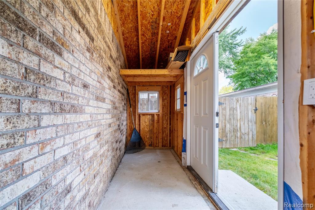 44114 Somerset Square, Canton, MI 48187 — Photo 42