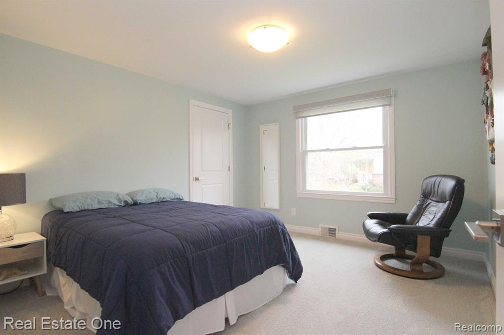 6749 ALDERLEY Way, West Bloomfield, MI — Photo 21
