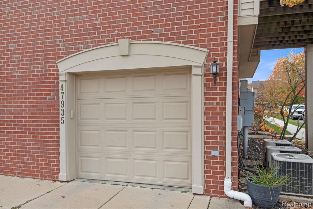 47935 Cardiff Avenue, Canton, MI 48188 — Photo 33
