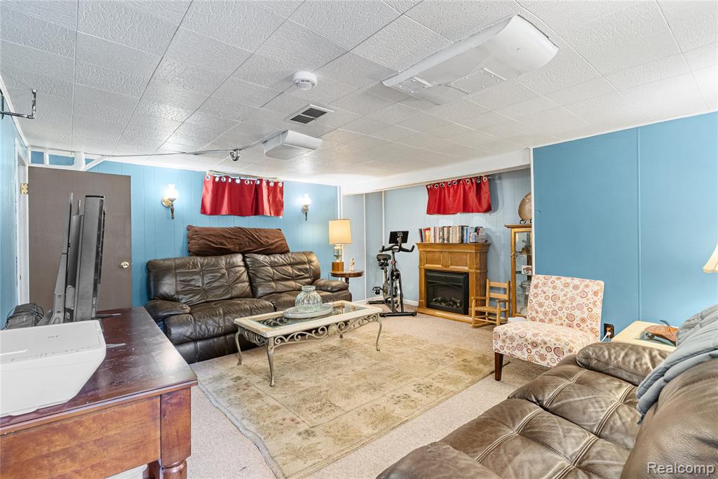 4602 Milton Drive, Flint, MI 48507 — Photo 26