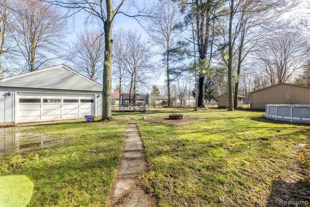 4050 DEVONSHIRE Road, Fort Gratiot, MI 48059 — Photo 24