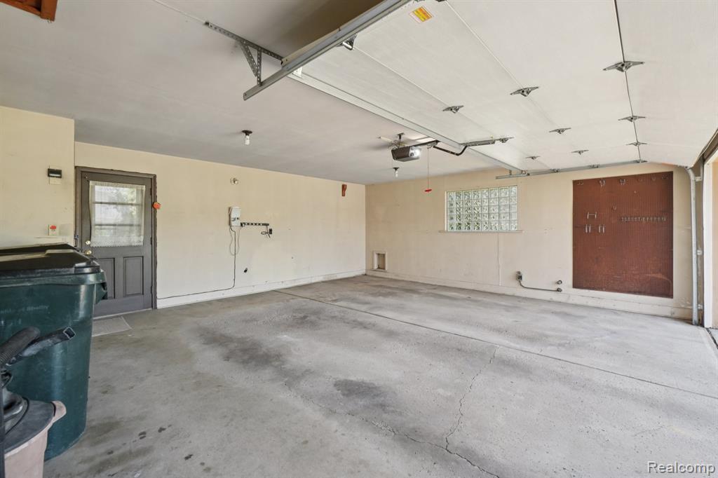 54829 Starlite Drive, Shelby Twp, MI 48316 — Photo 31