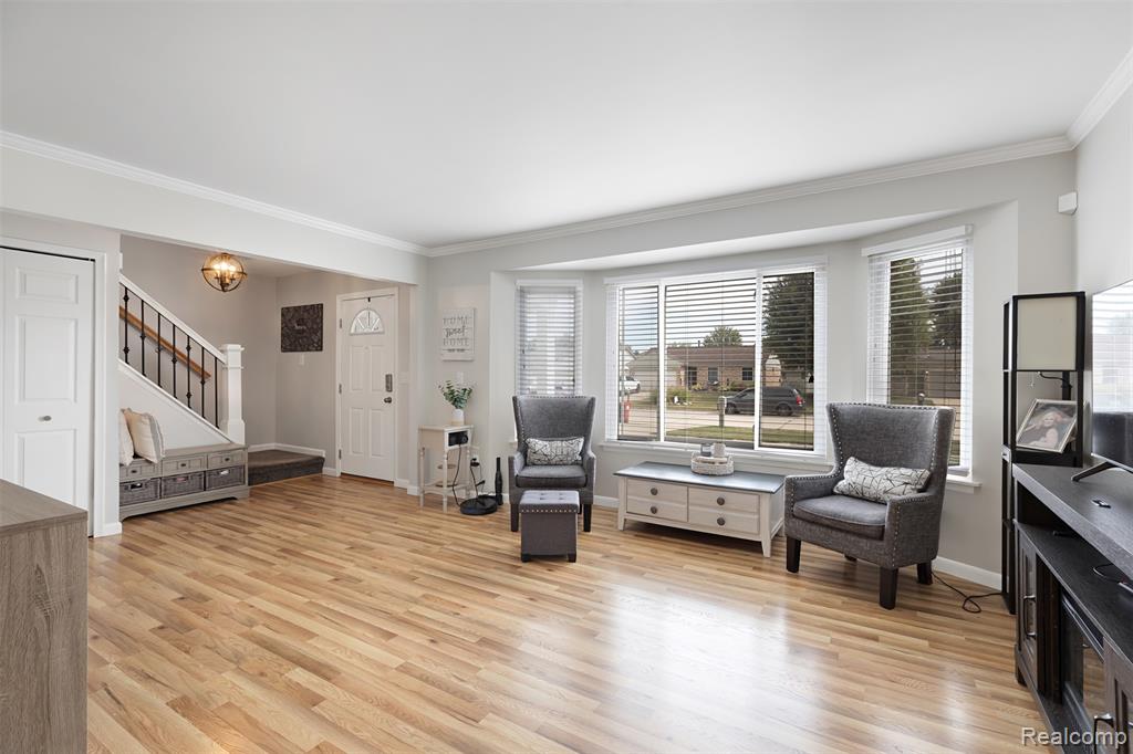 46537 Plum Grove Drive, Macomb, MI 48044 — Photo 5