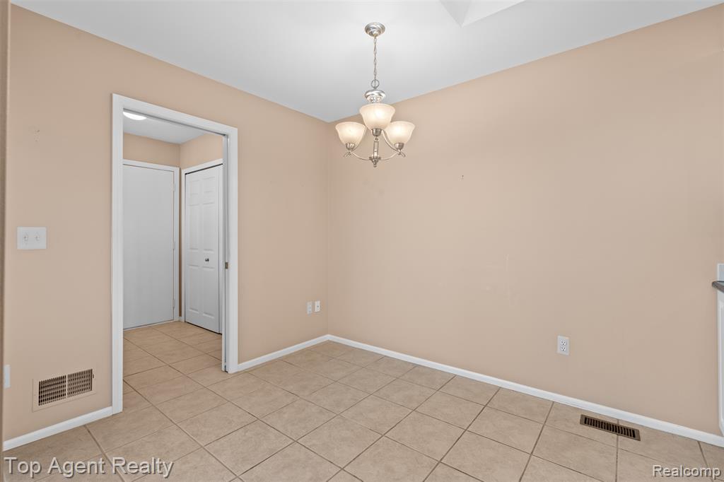48607 Sutton Bay Court, Shelby Twp, MI 48315 — Photo 15