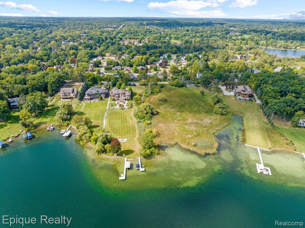 5375 Middlebelt Road, West Bloomfield, MI 48323 — Photo 18