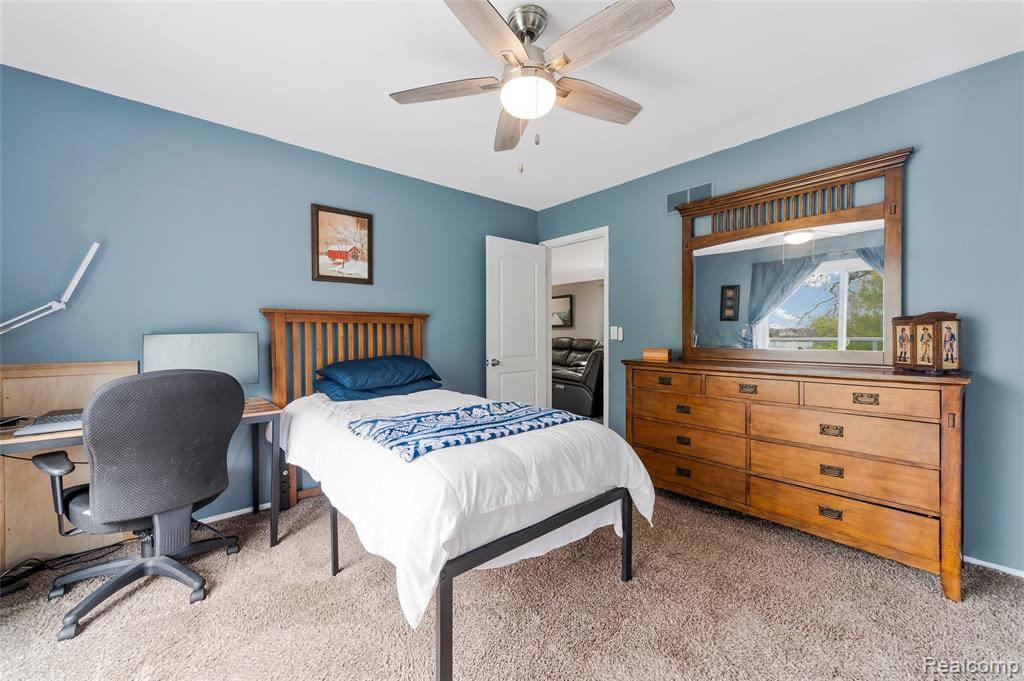 355 Sanders Road, Oxford, MI 48371 — Photo 22