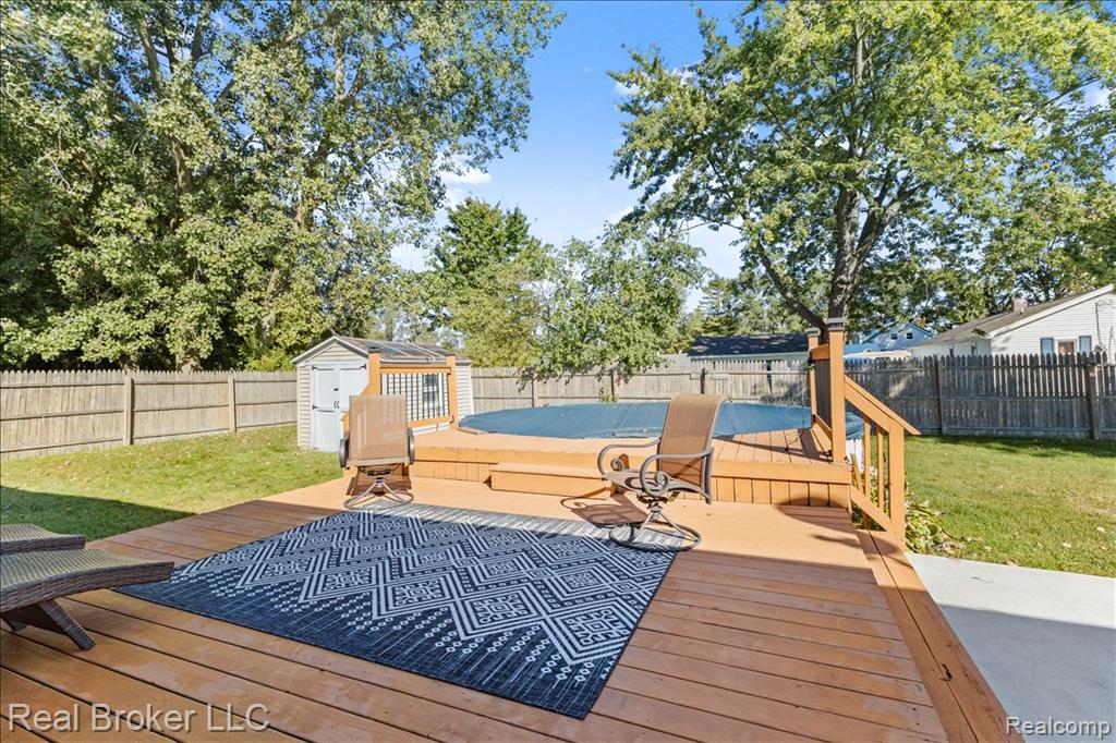 4268 Ravenswood Road, Port Huron, MI 48060 — Photo 38