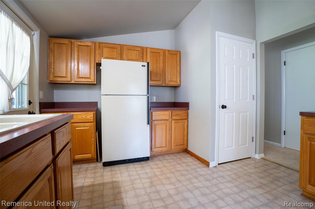 839 Sweetbriar, Milford, MI 48381 — Photo 24