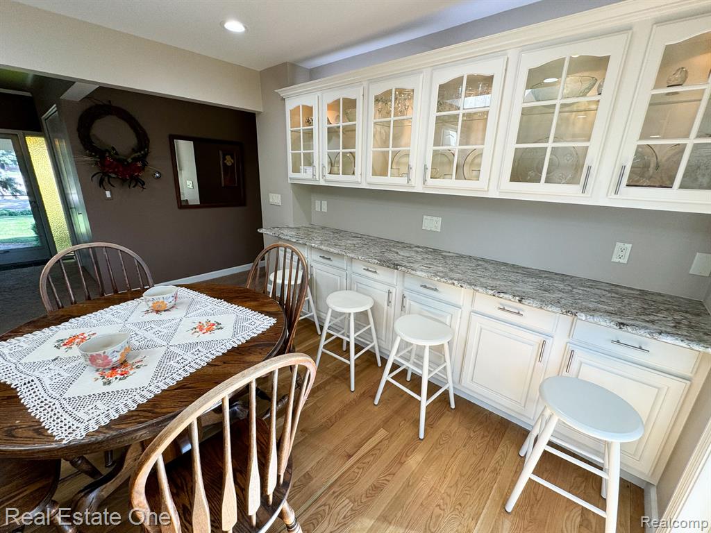 54511 MERKEL Lane, Shelby Twp, MI 48316 — Photo 17