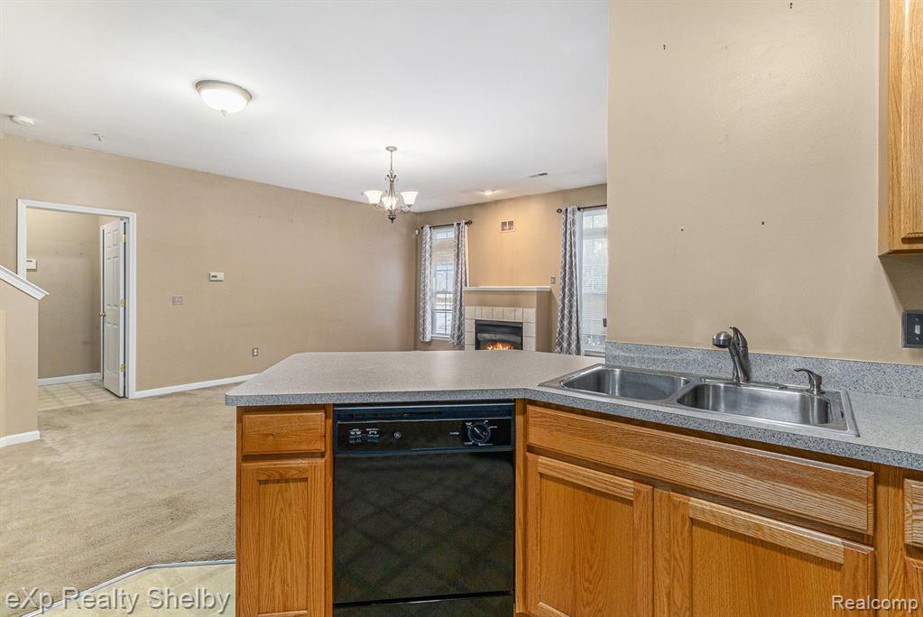 3103 ADDINGTON Drive, Commerce Twp, MI 48390 — Photo 12