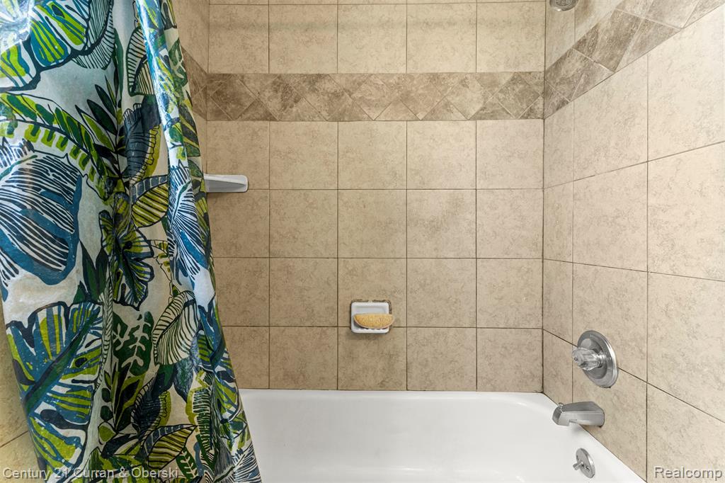 5110 Maple Street, Dearborn, MI 48126 — Photo 24