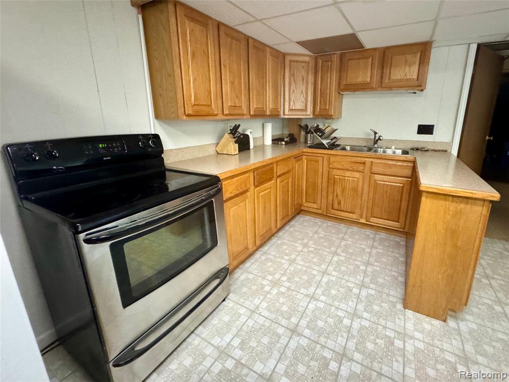 12189 DENTONVIEW Drive, Fenton, MI 48430 — Photo 16