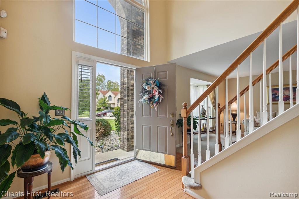 43872 N TIMBERVIEW Drive, Belleville, MI 48111 — Photo 3