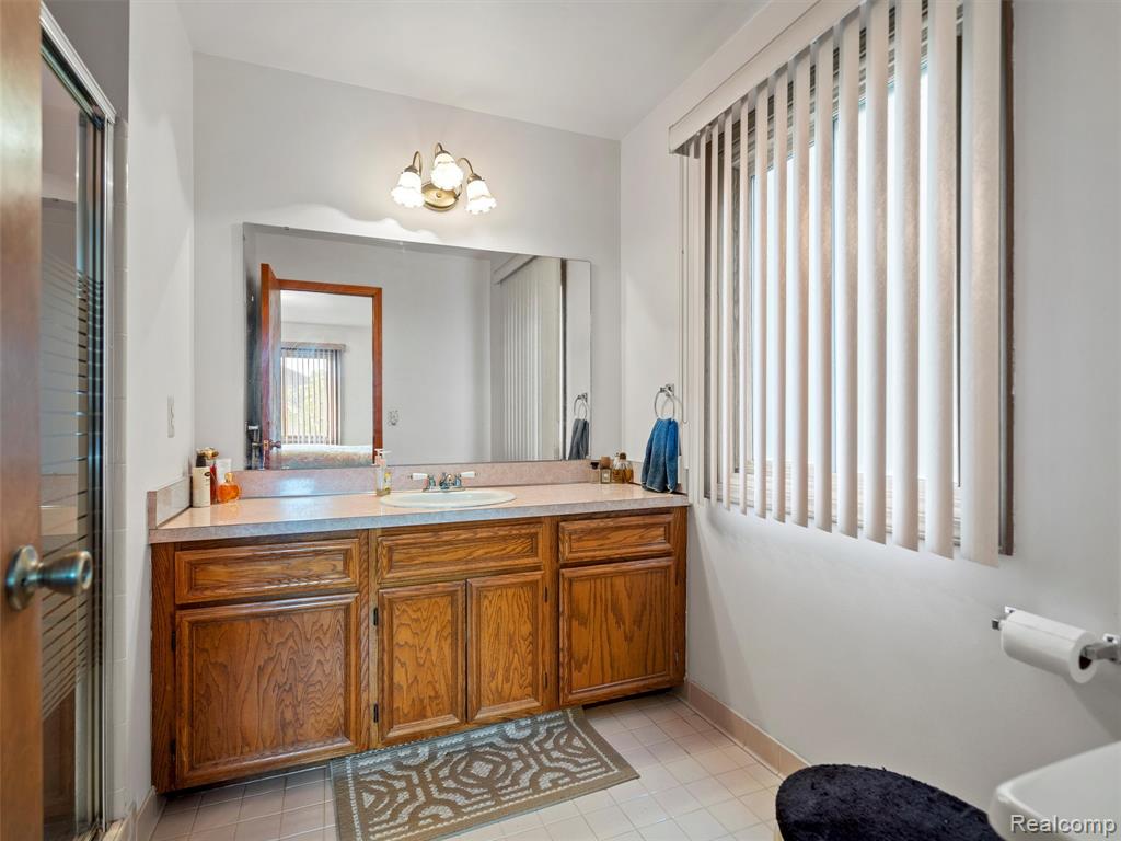 46386 Jackson Drive, Macomb, MI 48044 — Photo 36