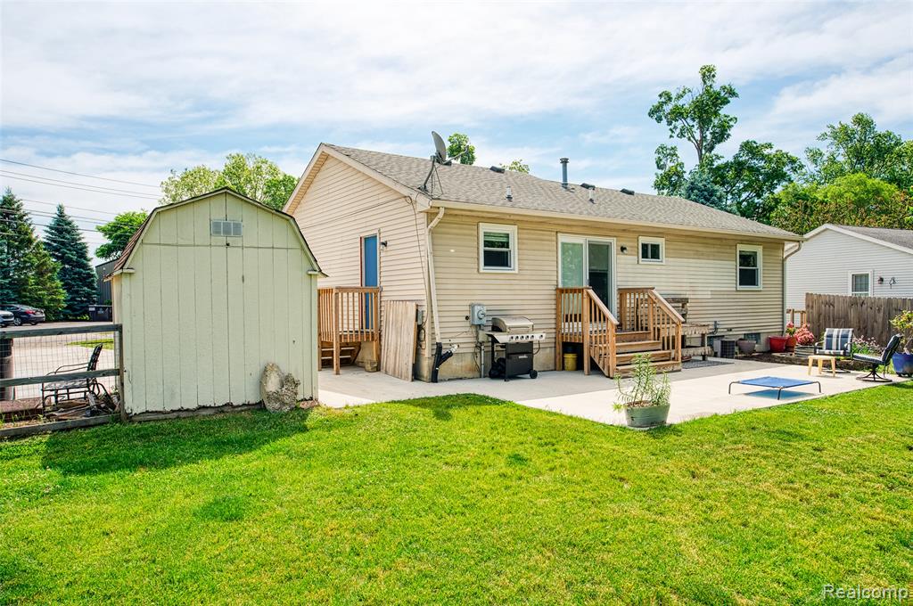 903 Jones Street, Howell, MI 48843 — Photo 23