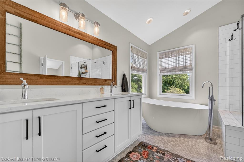 918 Gray Fox Court, Howell, MI 48843 — Photo 33