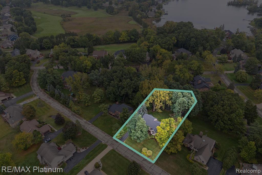 4355 Oak Pointe Drive, Brighton, MI 48116 — Photo 39