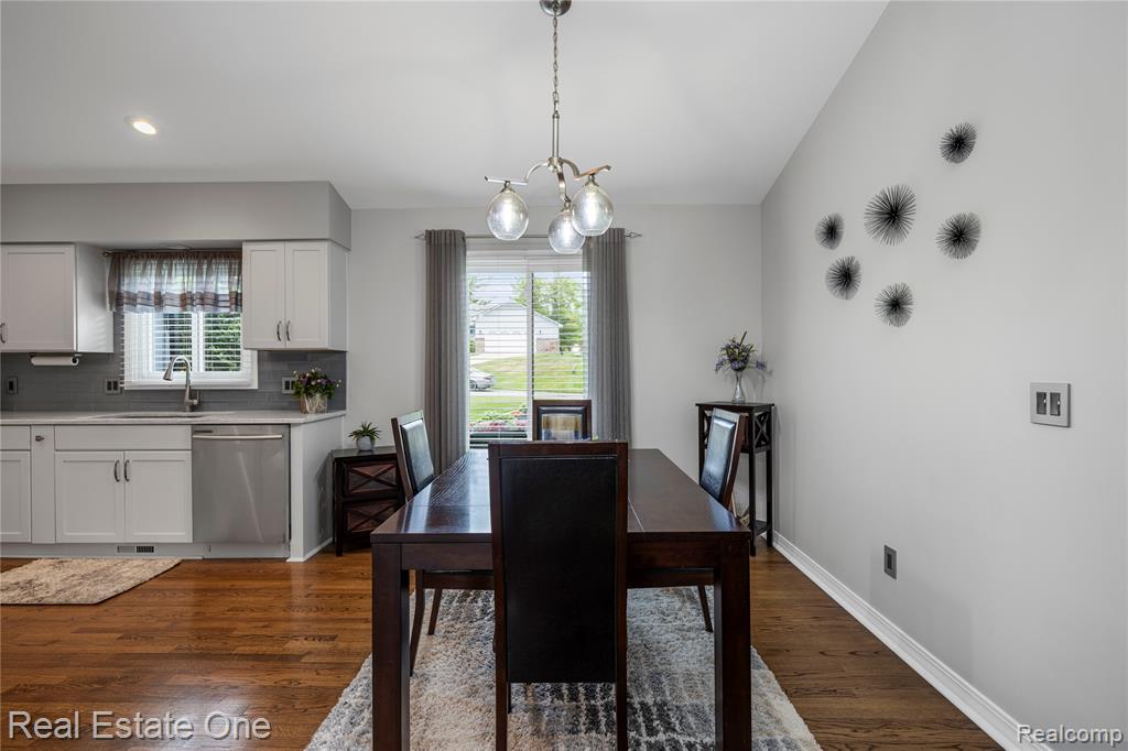 8736 El Dorado Drive, White Lake, MI — Photo 9