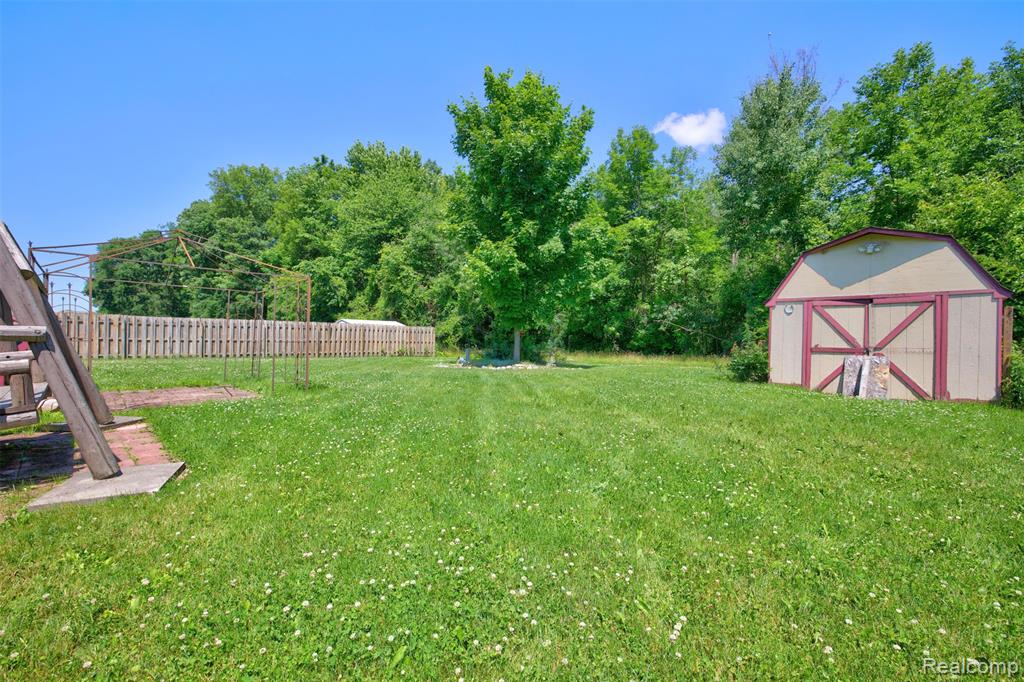 5344 Wheat Way Avenue, Swartz Creek, MI 48473 — Photo 39