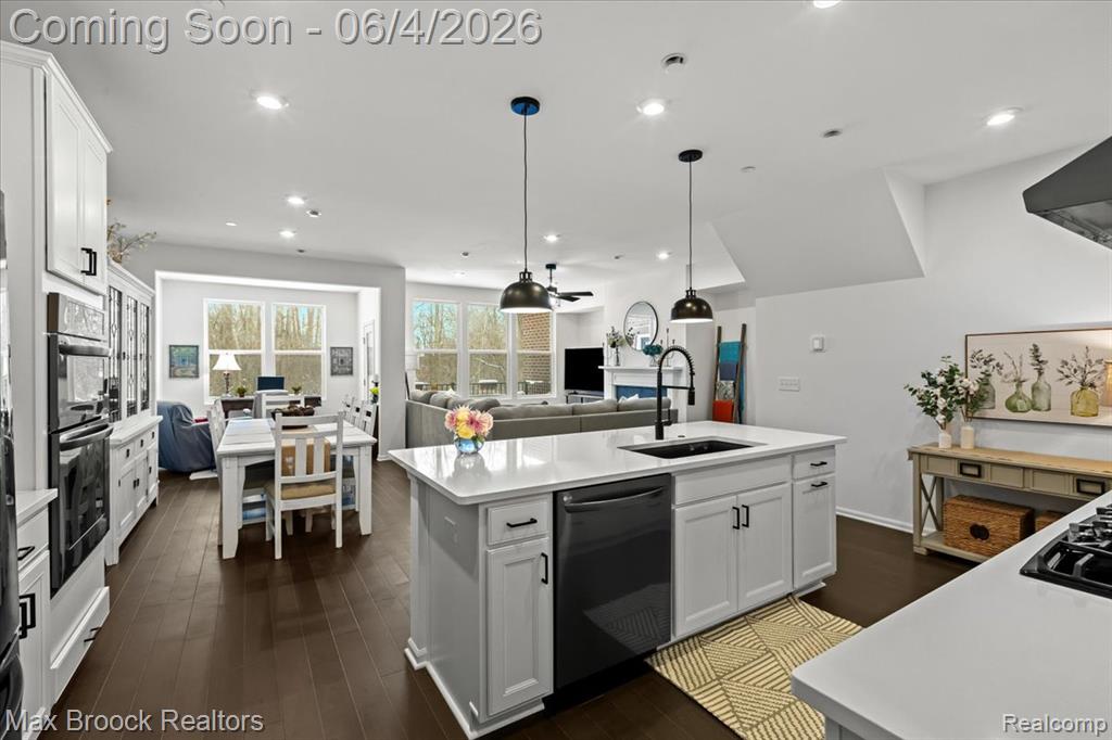 40115 Premier Drive, 22, Plymouth, MI 48170 — Photo 19