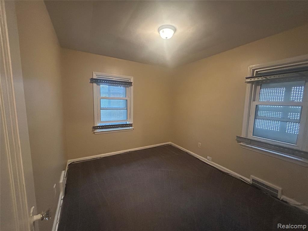 5290 University Place, Detroit, MI 48224 — Photo 12