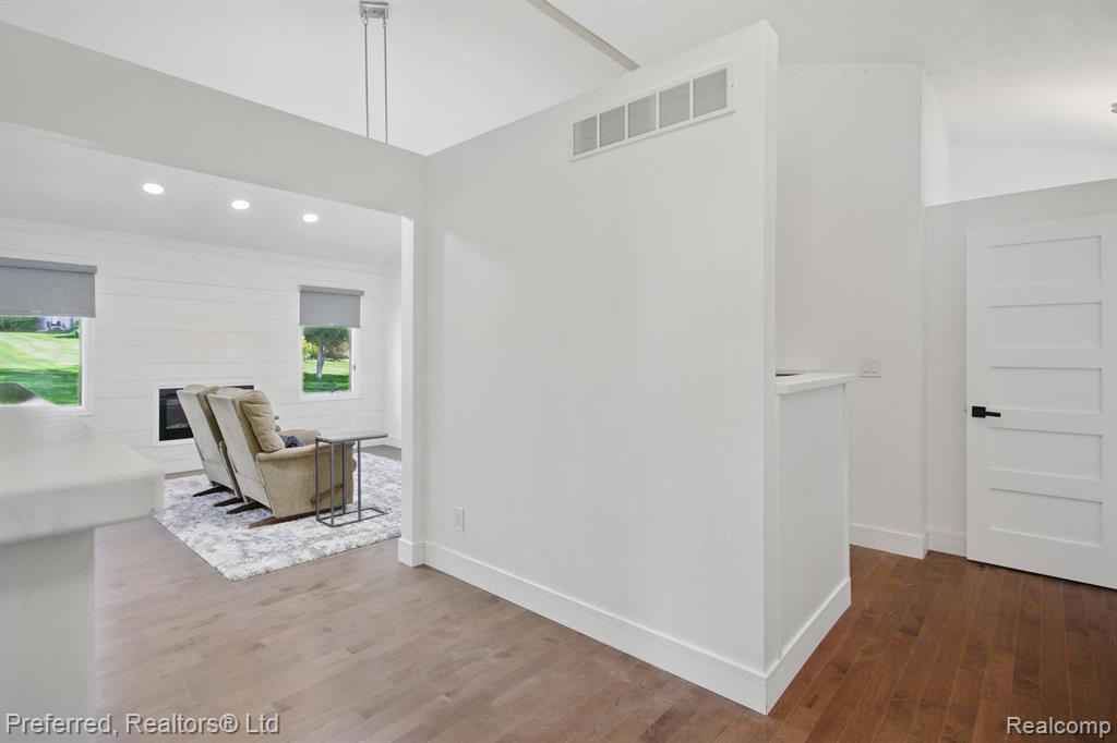 454 Woodland Drive, Saline, MI 48176 — Photo 13