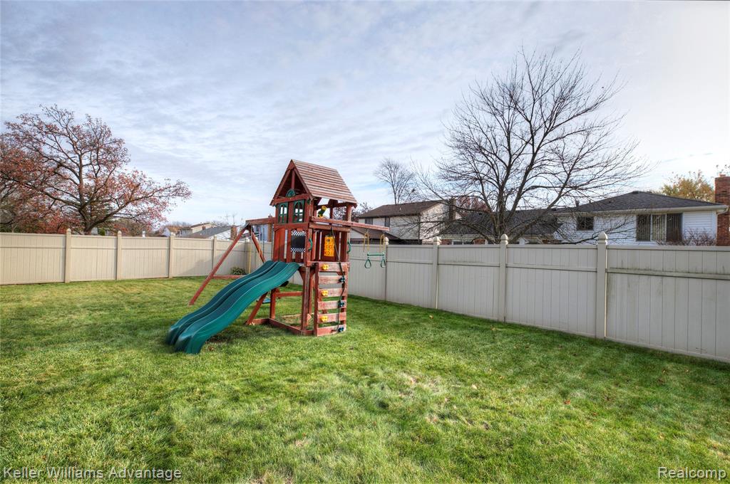 44273 Richmond Court, Canton, MI 48187 — Photo 66