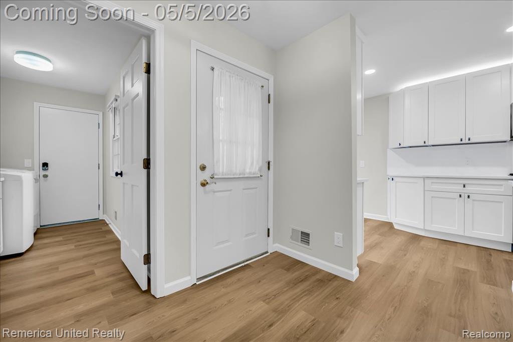 4605 Golf View Drive, Brighton, MI 48116 — Photo 16