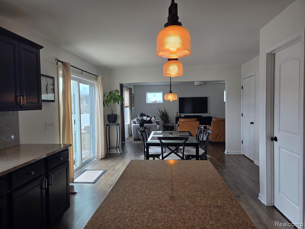376 VENTURA, Howell, MI 48855 — Photo 9