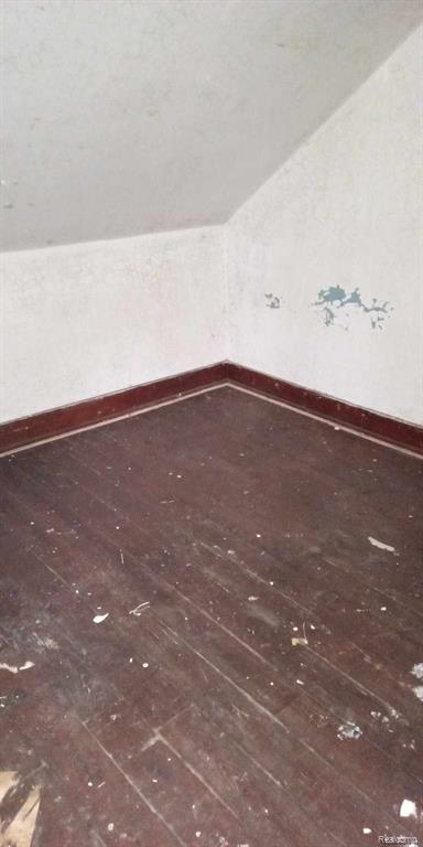 13832 PINEWOOD Street, Detroit, MI, 48205