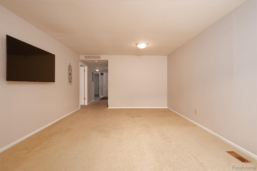 936 Wexford Way, Rochester Hills, MI 48307 — Photo 24
