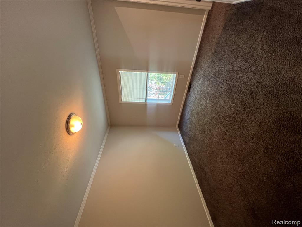 5201 Millstone, Milford, MI 48380 — Photo 30