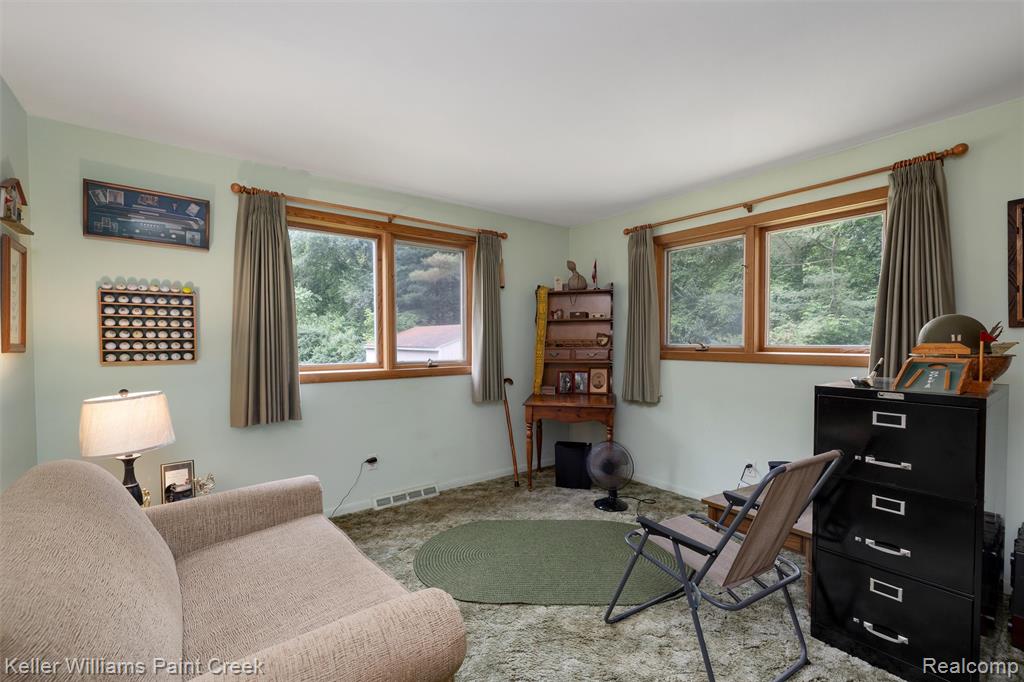 4464 Foxwood Drive, Milford, MI 48380 — Photo 25