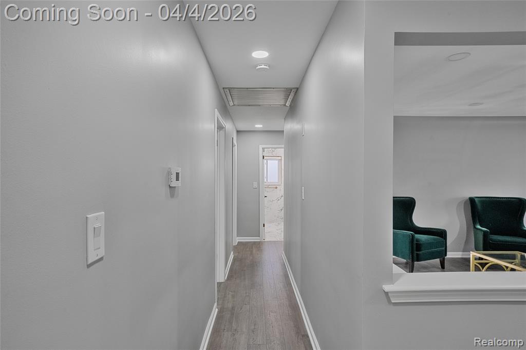 7117 N Evangeline Street, Dearborn Heights, MI 48127 — Photo 12