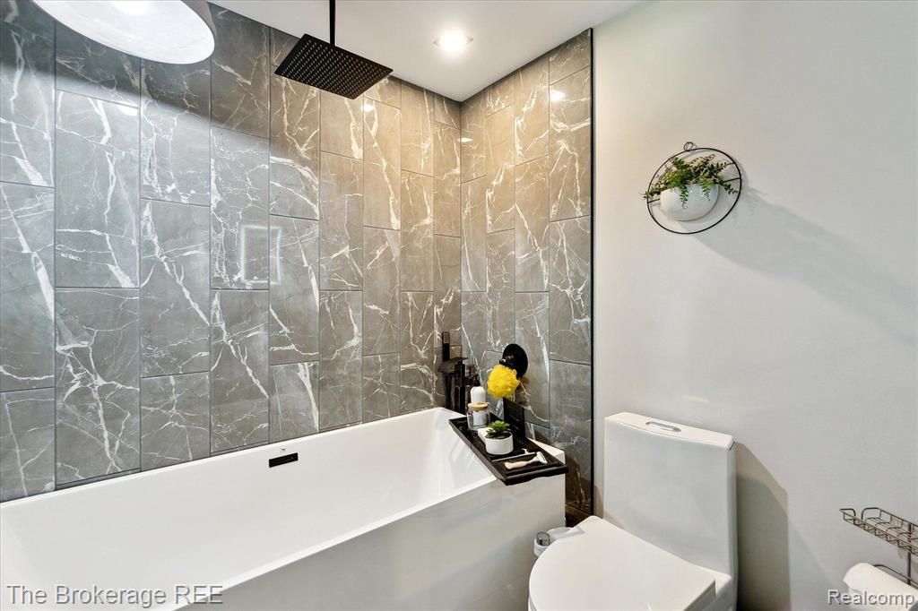 5394 KIMBERLY Drive, Grand Blanc, MI 48439 — Photo 21