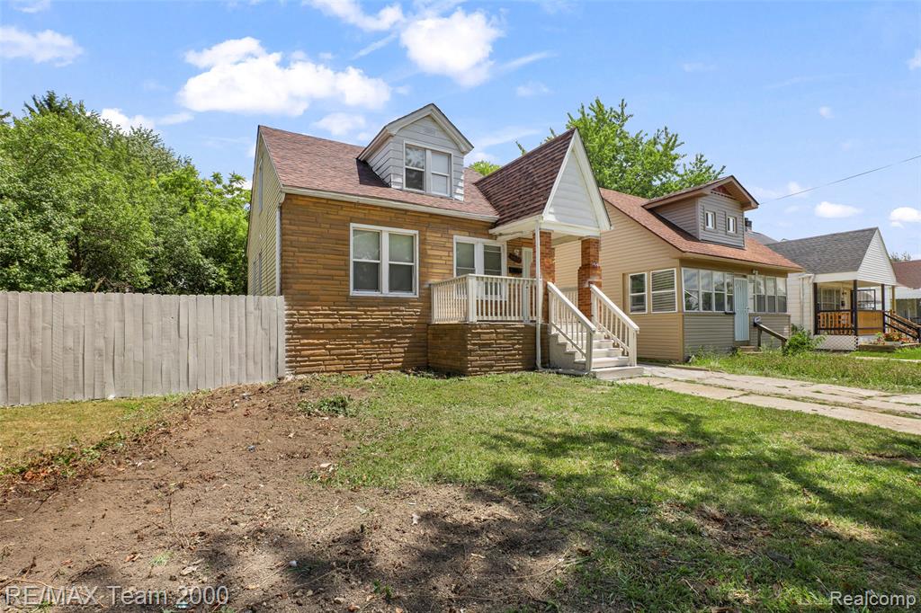 6900 Westwood Street - Photo 2