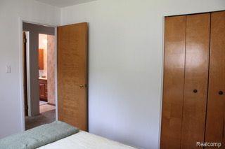 456 W OTIS Avenue, Hazel Park, MI 48030 — Photo 13