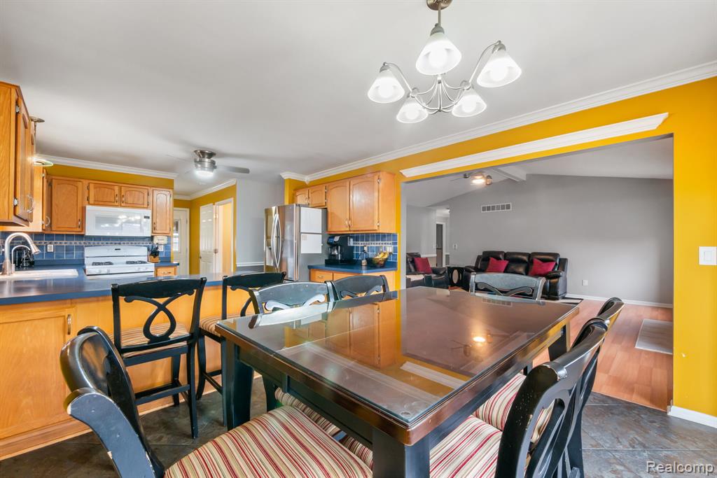 49248 Berkshire Drive, Chesterfield, MI 48047 — Photo 21