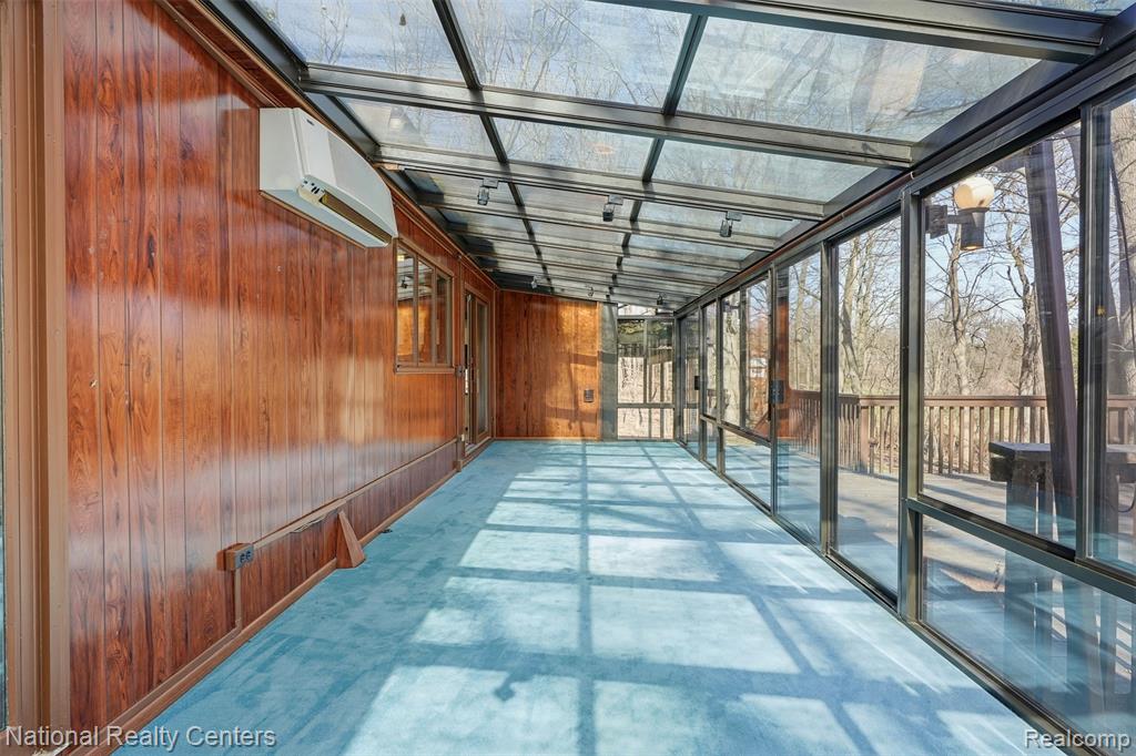 4710 Cove Road, West Bloomfield, MI 48323 — Photo 44