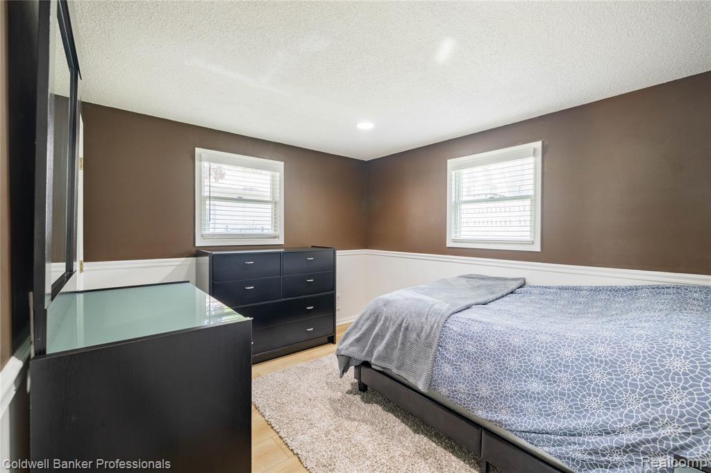 4020 Totem Lane, Waterford, MI 48328 — Photo 19