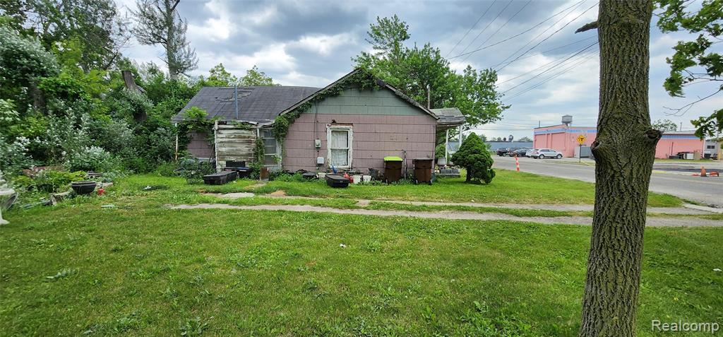 641 Gulf Street, Adrian, MI 49221 — Photo 2