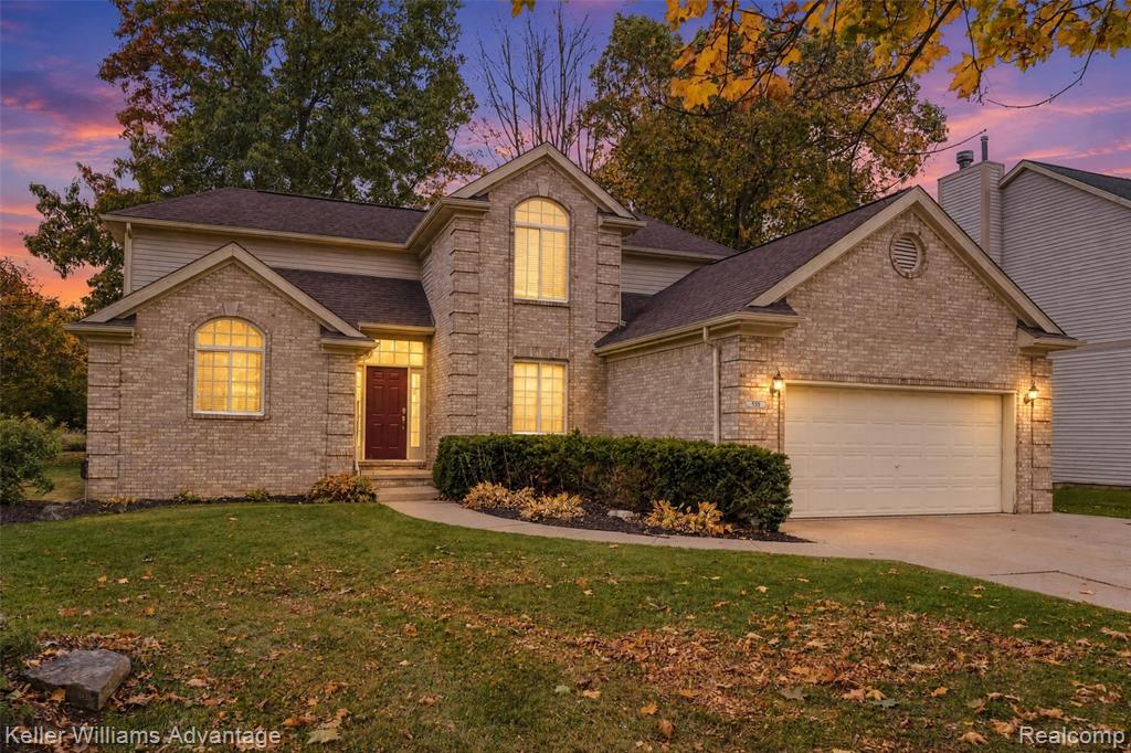 535 Salus Drive, Waterford, MI 48327