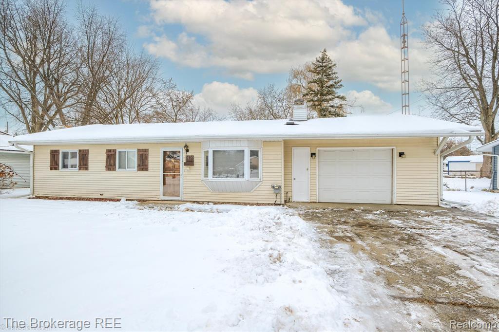 6155 Westdale Drive, Grand Blanc, MI 48439 — Photo 3