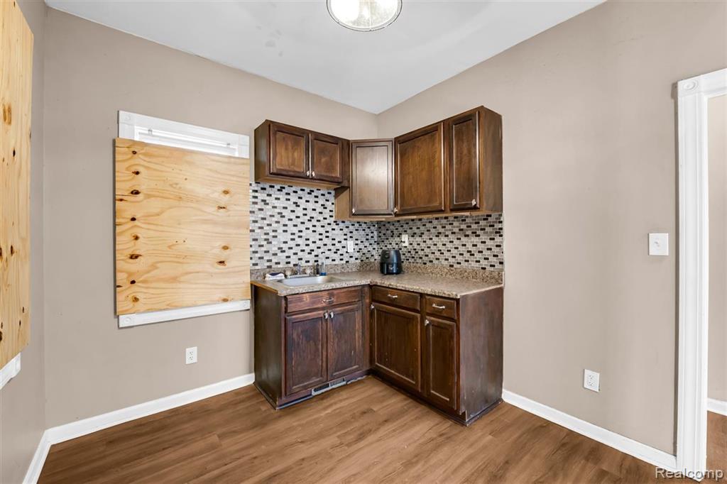 8928 Mackinaw Street, Detroit, MI 48204 — Photo 10