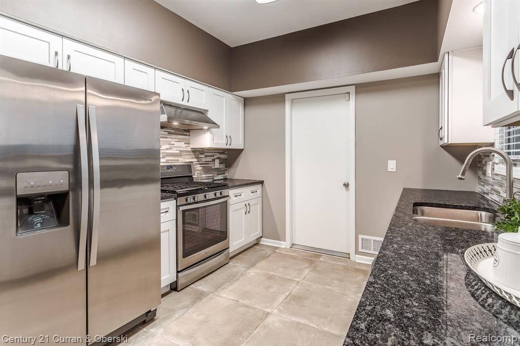 683 DEER Street, Plymouth, MI 48170 — Photo 15
