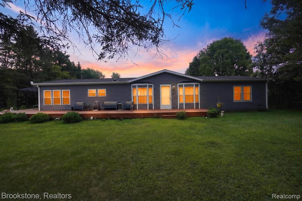 11935 Beardslee Road, Perry, MI 48872