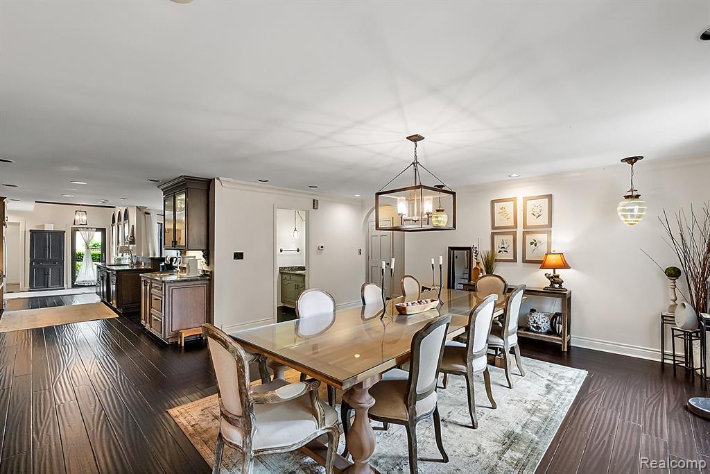 4378 Compton Way, Bloomfield Hills, MI 48302 — Photo 28
