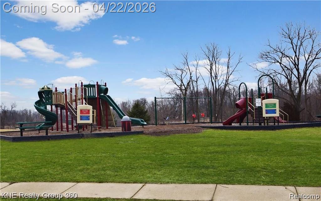 2743 Au Gres River Drive, Fowlerville, MI, 48836