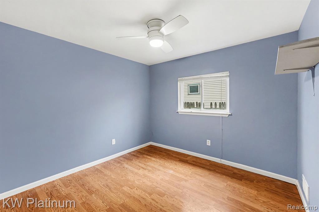 1218 E Milton Avenue, Hazel Park, MI 48030 — Photo 5